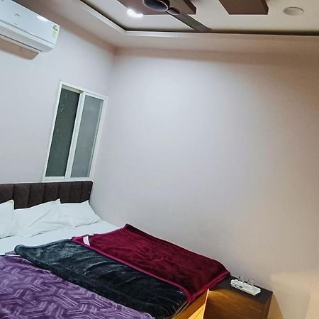 Hotel Rainbow Ujjain Extérieur photo