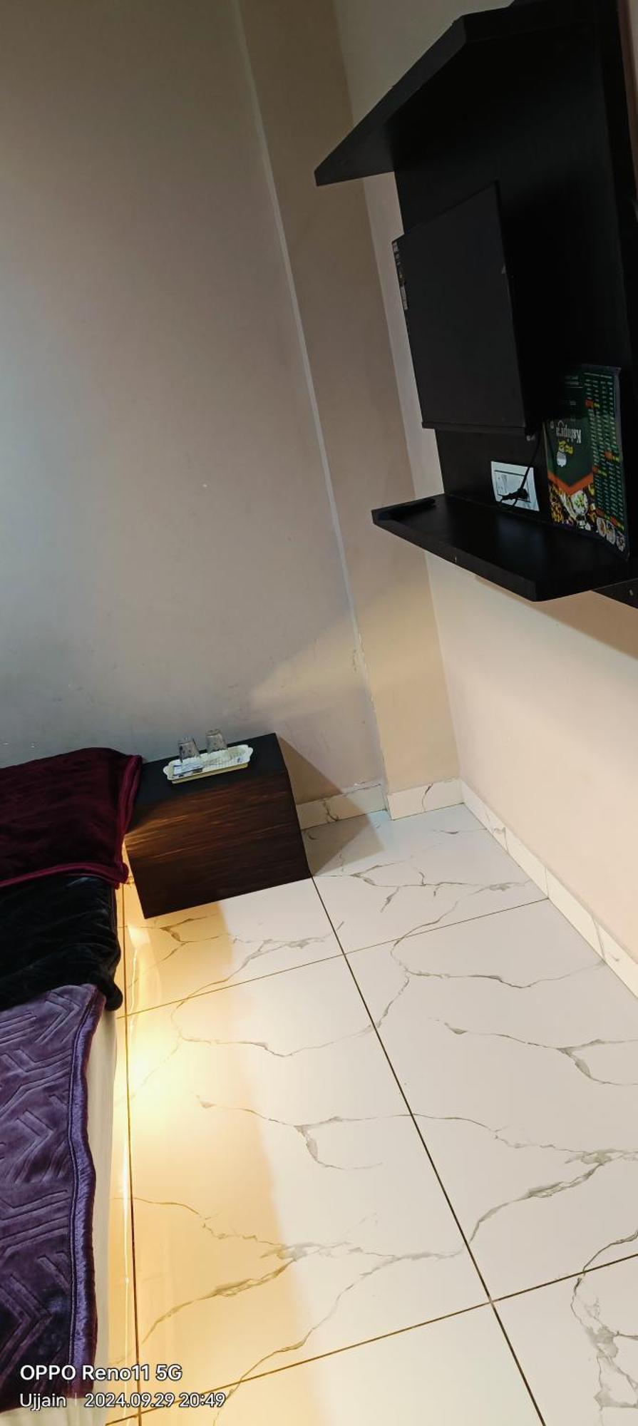 Hotel Rainbow Ujjain Extérieur photo