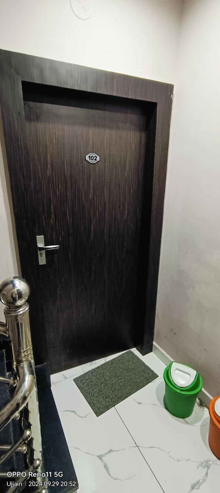 Hotel Rainbow Ujjain Extérieur photo