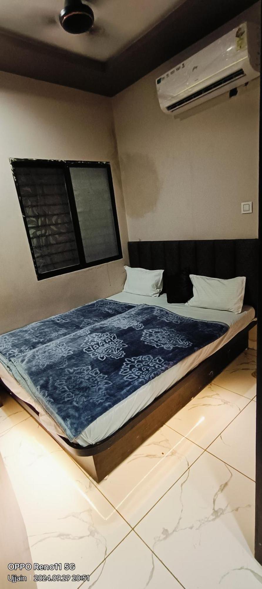 Hotel Rainbow Ujjain Extérieur photo
