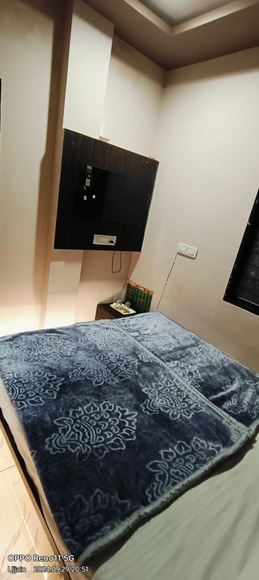 Hotel Rainbow Ujjain Extérieur photo